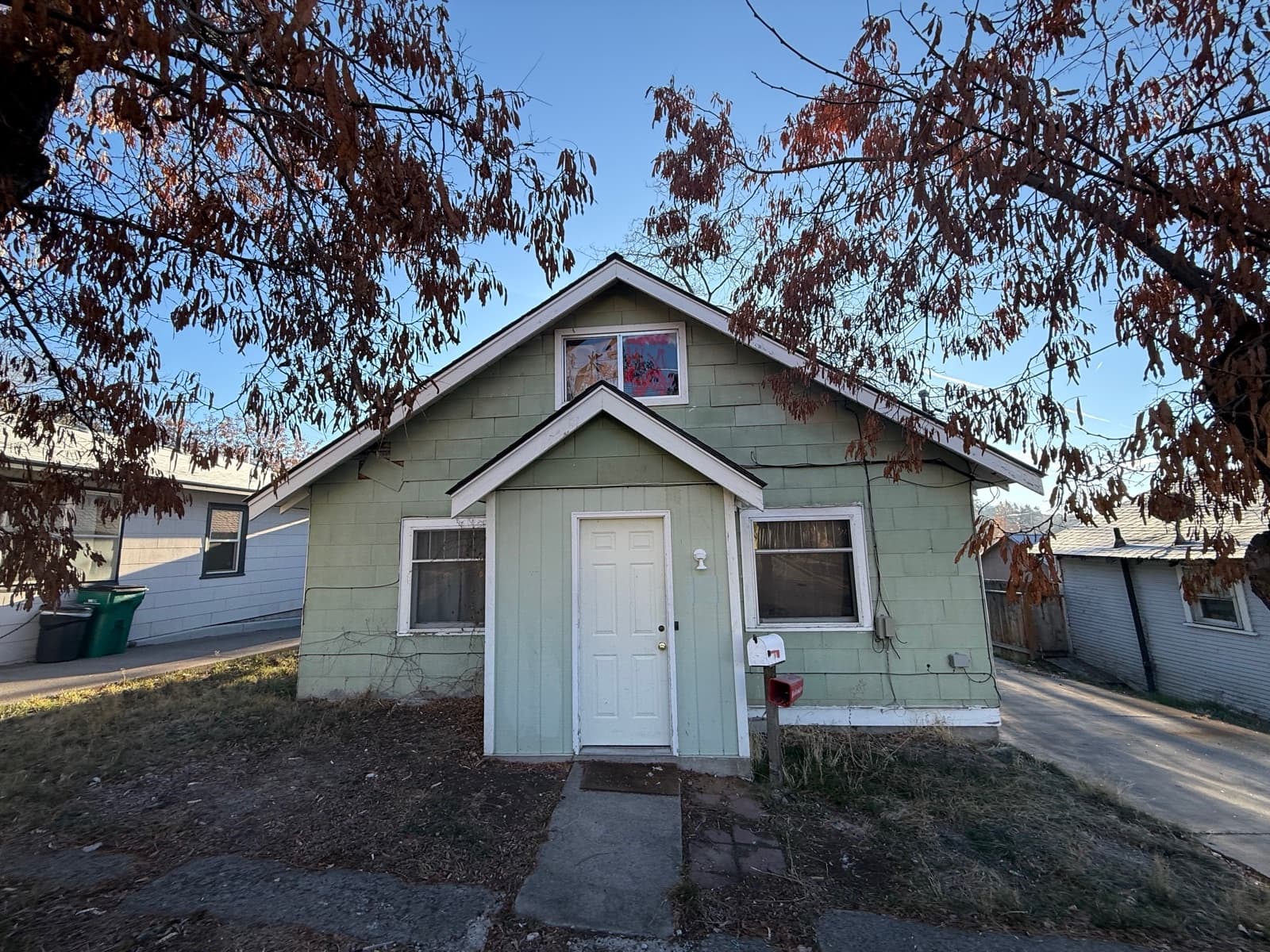 Front of the house, before renovation